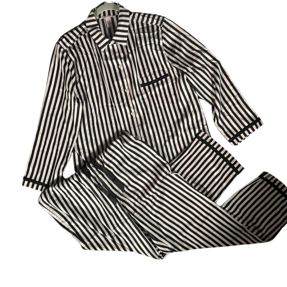 Victoria’s Secret black and white satin pajamas set
Long sleeve top 
PANTS